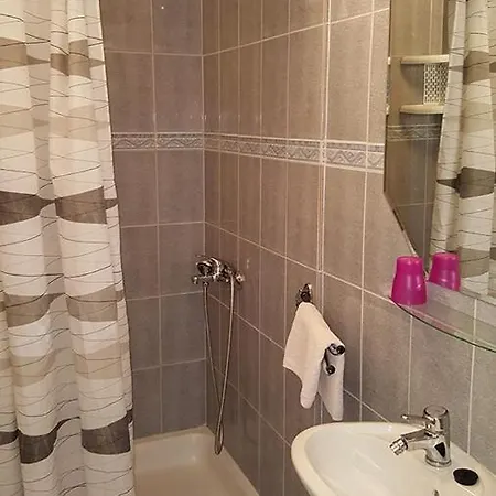 In With Balcony, Air Conditioning, Wi-fi Apartment *