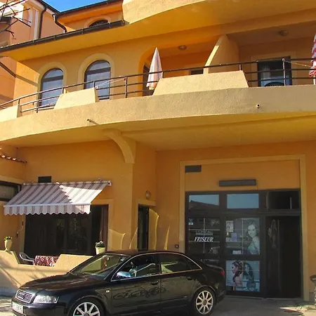 Apartment In With Balcony, Air Conditioning, Wi-fi