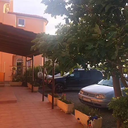In With Balcony, Air Conditioning, Wi-fi Apartment *
