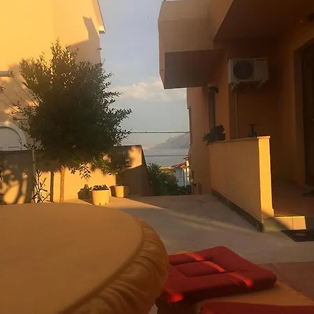 In With Balcony, Air Conditioning, Wi-fi Apartment