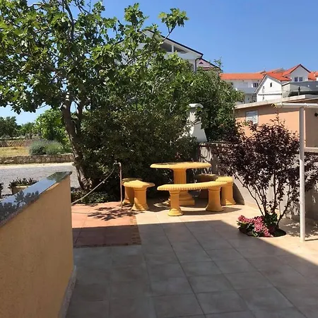 In With Balcony, Air Conditioning, Wi-fi Apartment Lopar